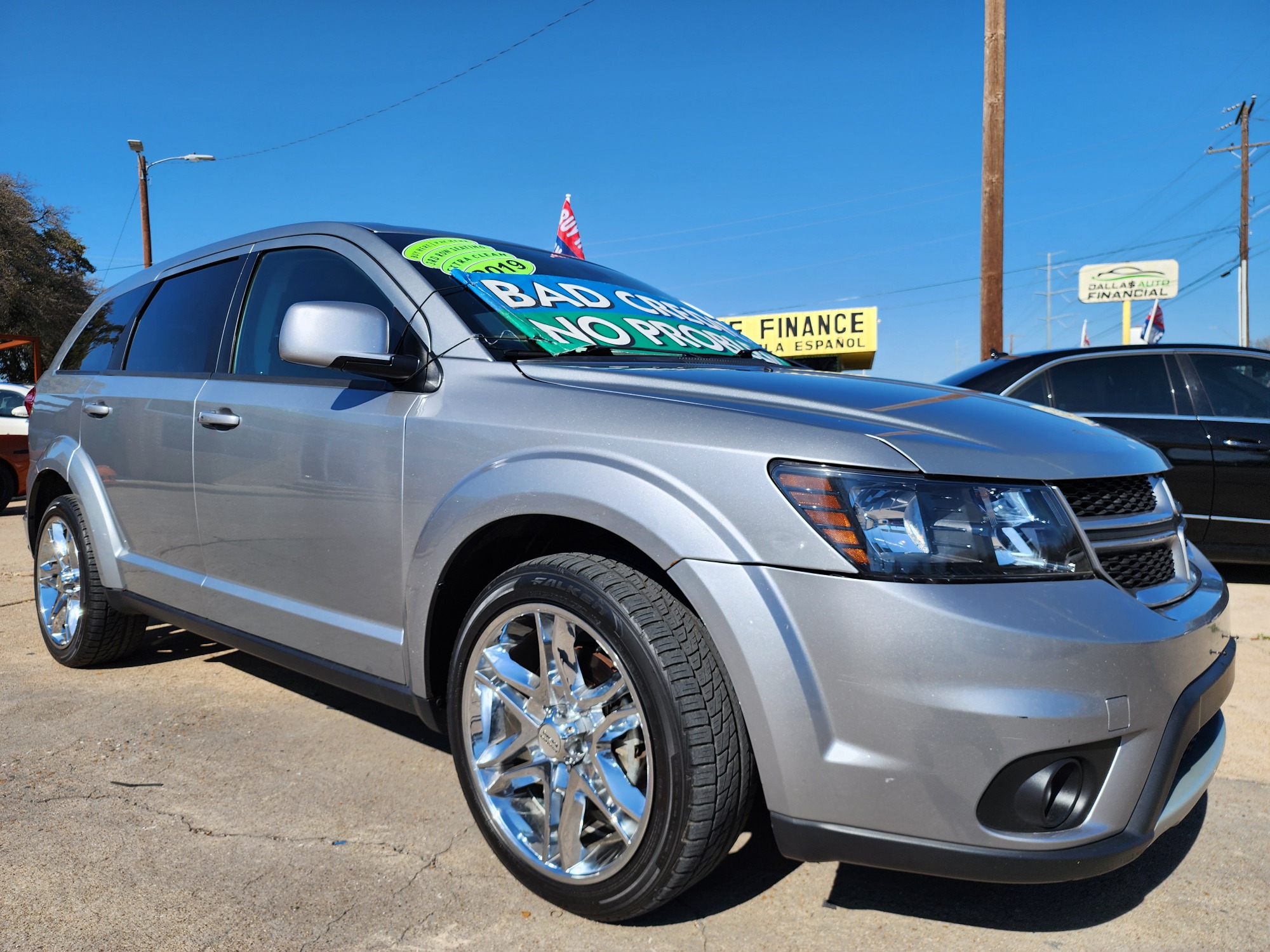 2019 SILVER Dodge Journey GT (3C4PDCEG3KT) with an 3.6L V6 DOHC 24V engine, 6A transmission, located at 2660 S.Garland Avenue, Garland, TX, 75041, (469) 298-3118, 32.885551, -96.655602 - Welcome to DallasAutos4Less, one of the Premier BUY HERE PAY HERE Dealers in the North Dallas Area. We specialize in financing to people with NO CREDIT or BAD CREDIT. We need proof of income, proof of residence, and a ID. Come buy your new car from us today!! This is a SUPER CLEAN 2019 DODGE JOUR - Photo #1